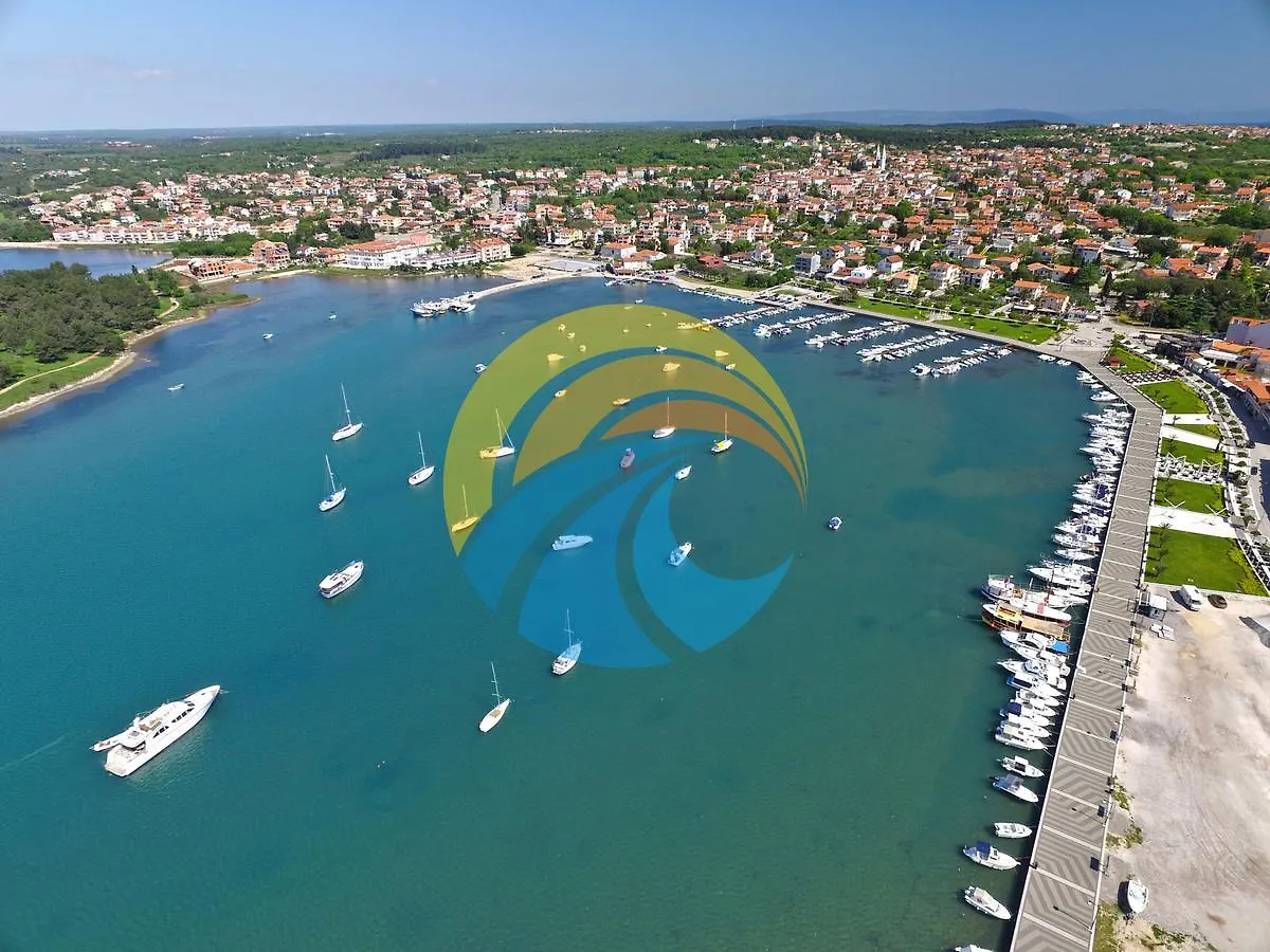 Apartments Luciano 1576 Liznjan Croatia