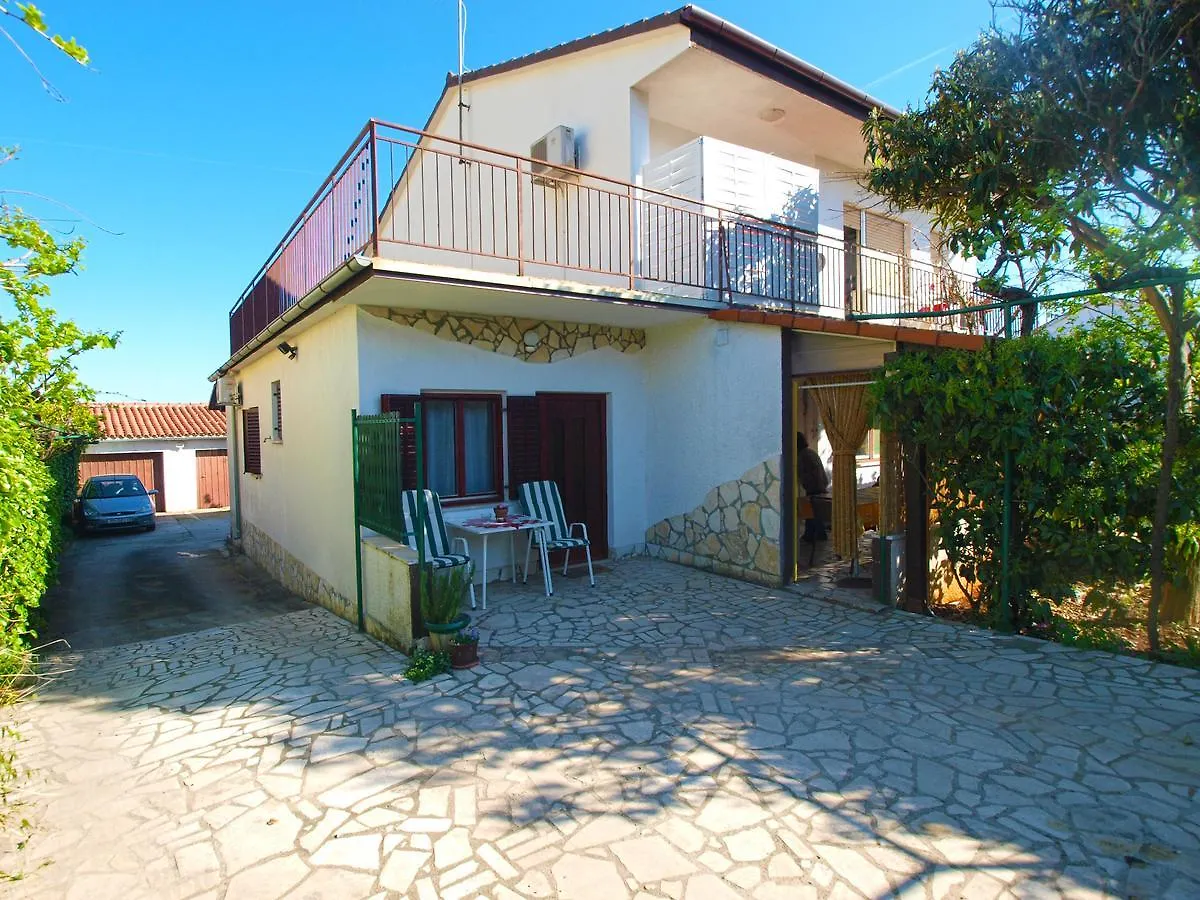 Apartments Luciano 1576 Liznjan Croatia